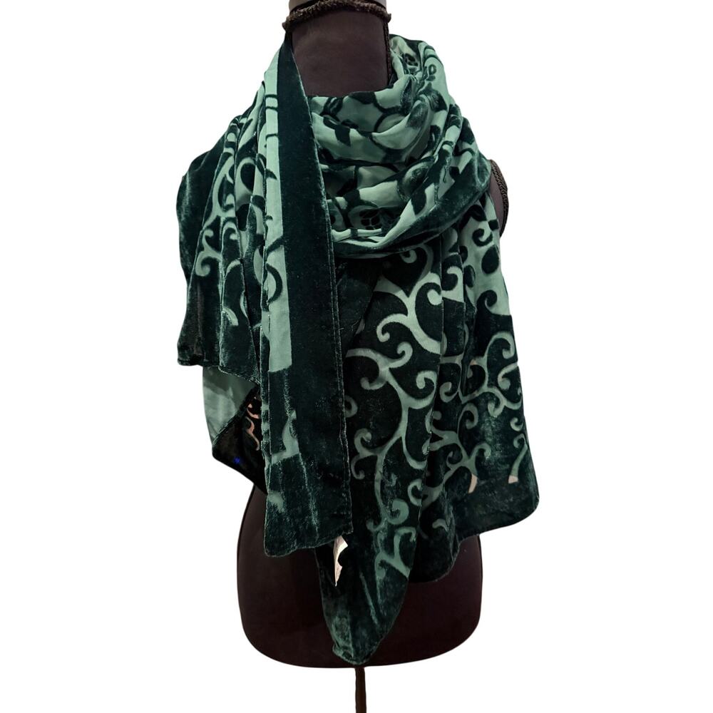 NWT Viridian green velvet burnout scarf wrap moody dark romance witchy 20x66
